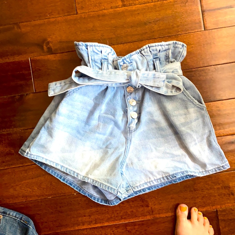 Light Wash American Eagle Paper Bag jean Shorts